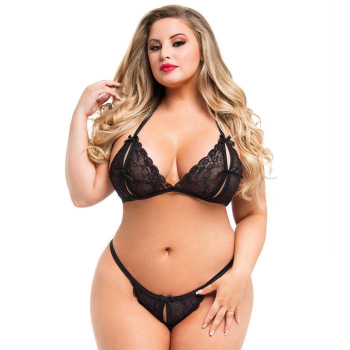Lovehoney Plus Size Lace Peek-a-Boo Bra and Crotchless G-String Set - Lovehoney Lingerie